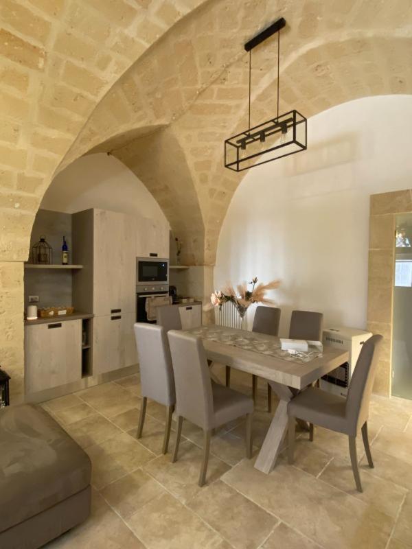 Lata Luxury Home Casa Vacanze Бриндизи Екстериор снимка